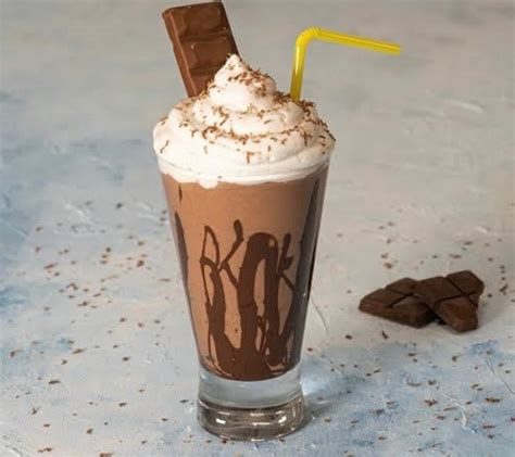 ÇİKOLATALI MİLKSHAKE